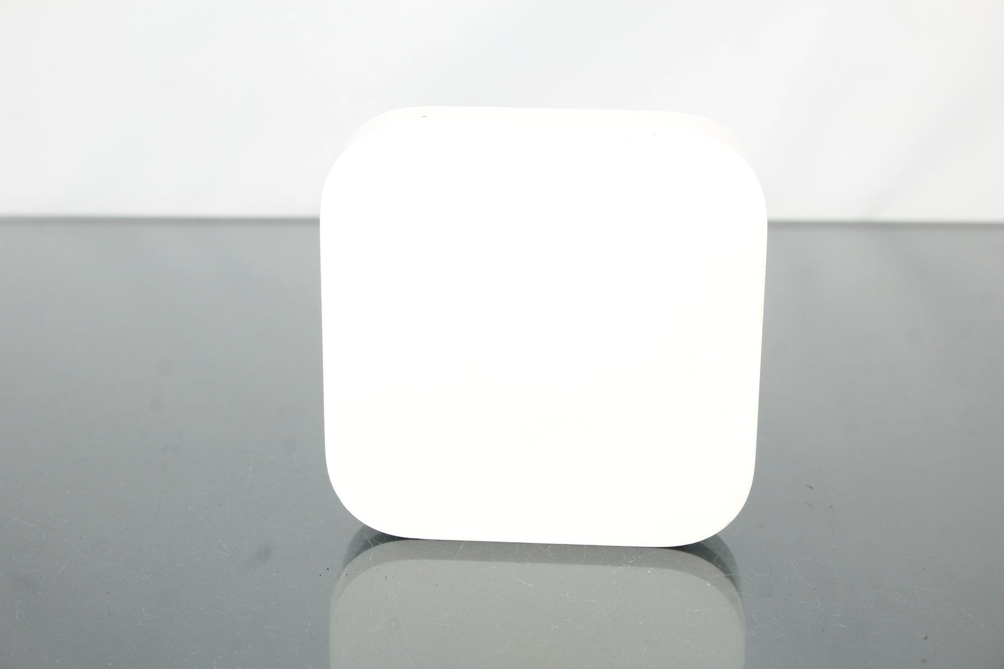 Apple A1392 - Dutch|Thrift
