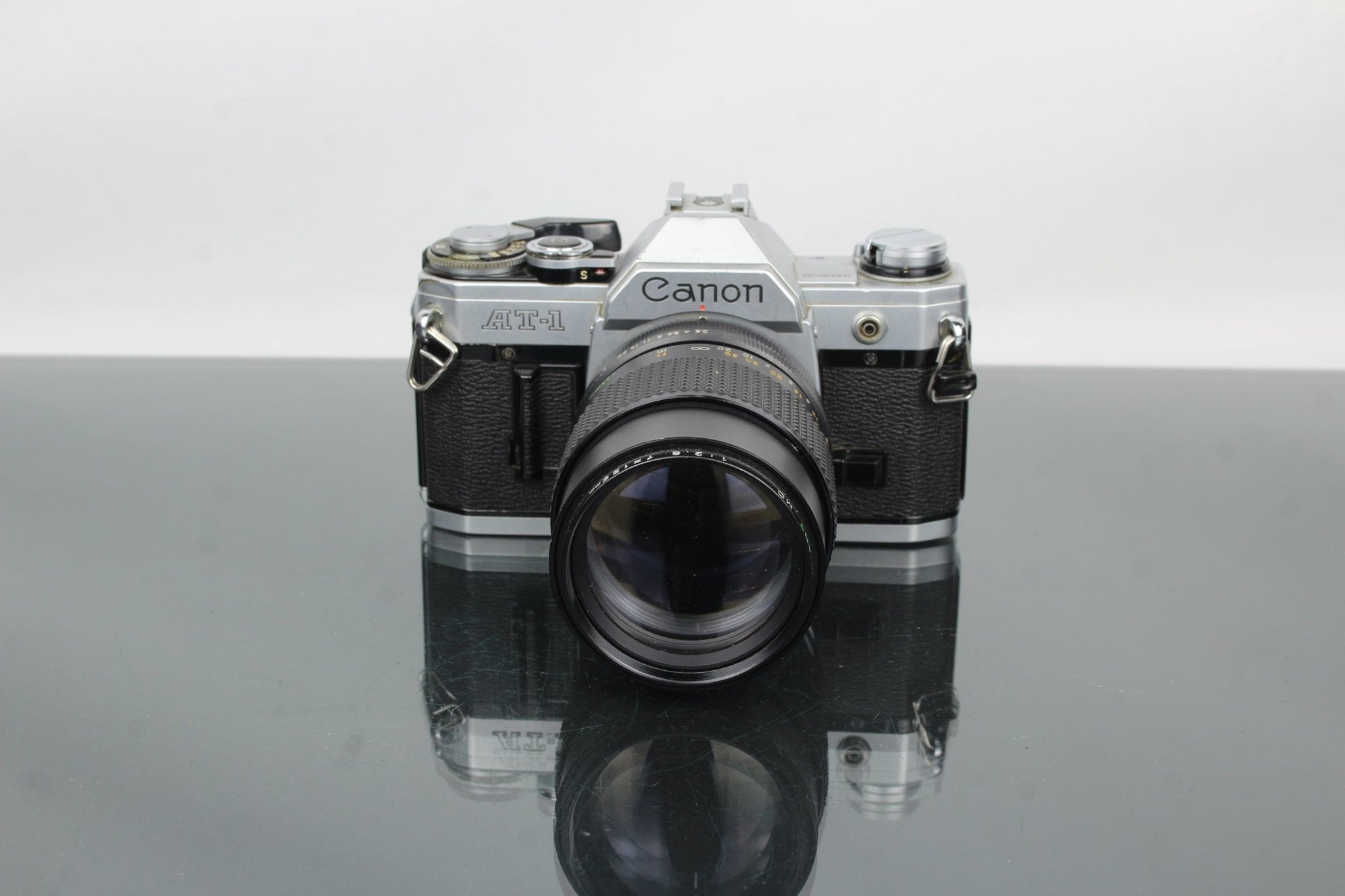 Canon AT - 1 + Viabrillant MC 135mm f/2.8 lens (FD mount) - Dutch|Thrift