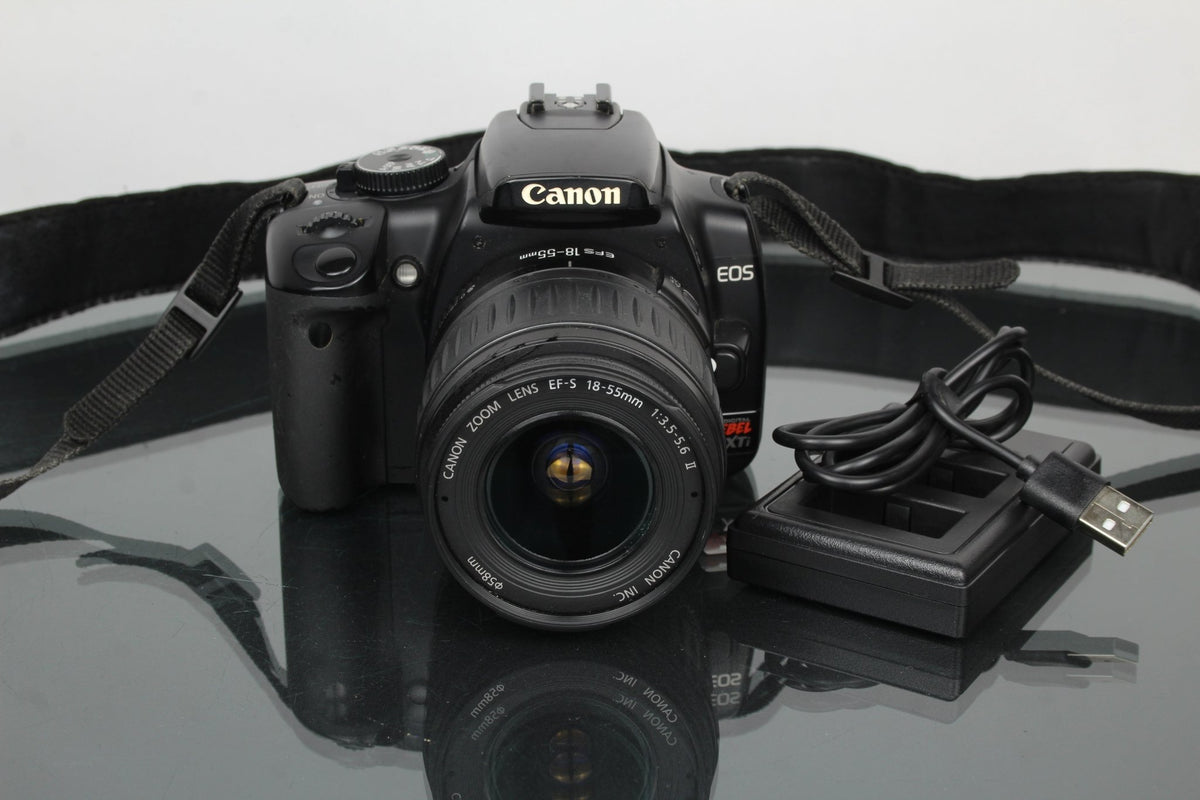 Canon EOS Rebel XTI + 18 - 55mm 1:3.5 - 5.6 Canon EF - S lens - Dutch|Thrift
