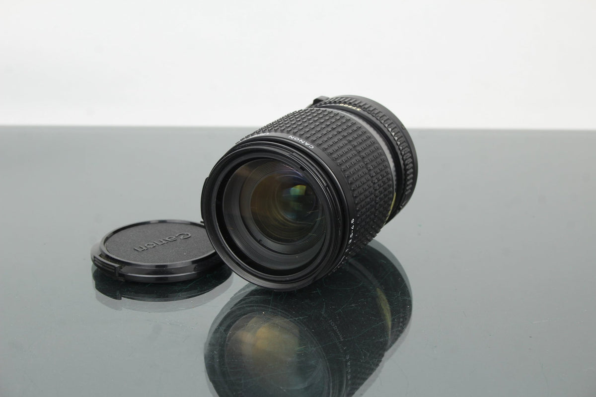 Canon FD 35 - 105mm 1:3.5 - 4.5 FD mount - Dutch|Thrift
