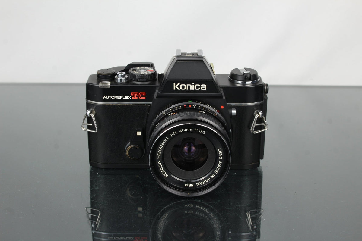 Konica Autoreflex TC + Konica Hexanon AR 28mm F3.5 - Dutch|Thrift