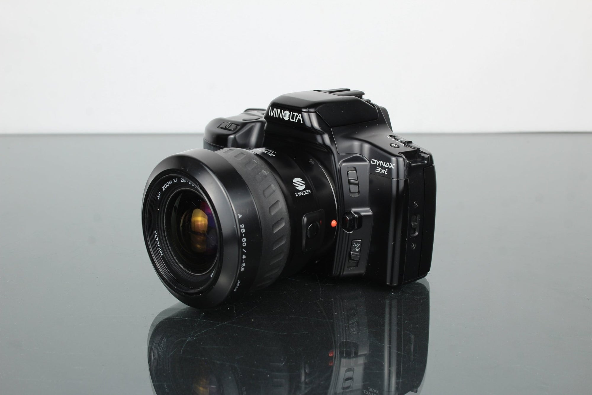 Minolta Dynax 3xi + Xi 28 - 80mm 1:4 - 5.6 Lens - Dutch|Thrift