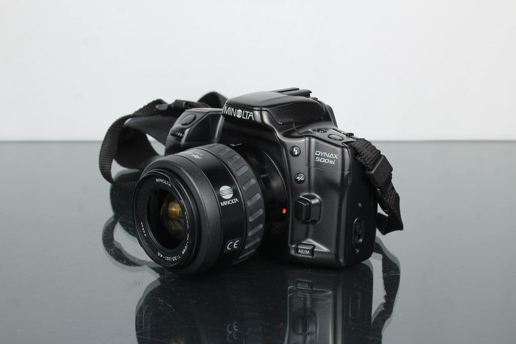 Minolta Dynax 500SI + Minolta AF Zoom 35 - 70MM 1:3.5 - Dutch|Thrift