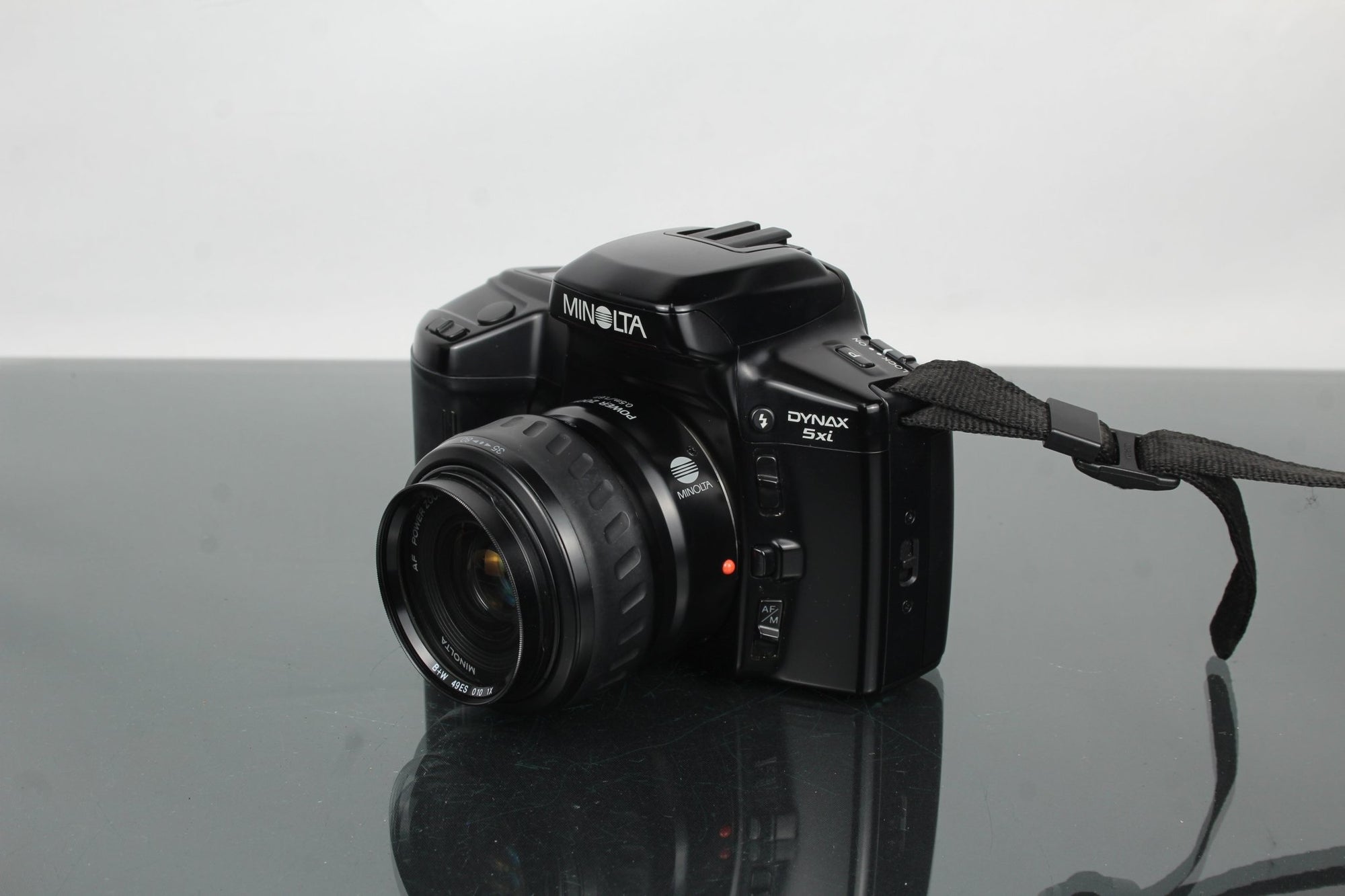 Minolta Dynax 5xl + 35 - 80mm 1:4(22) - 5.6 lens - Dutch|Thrift