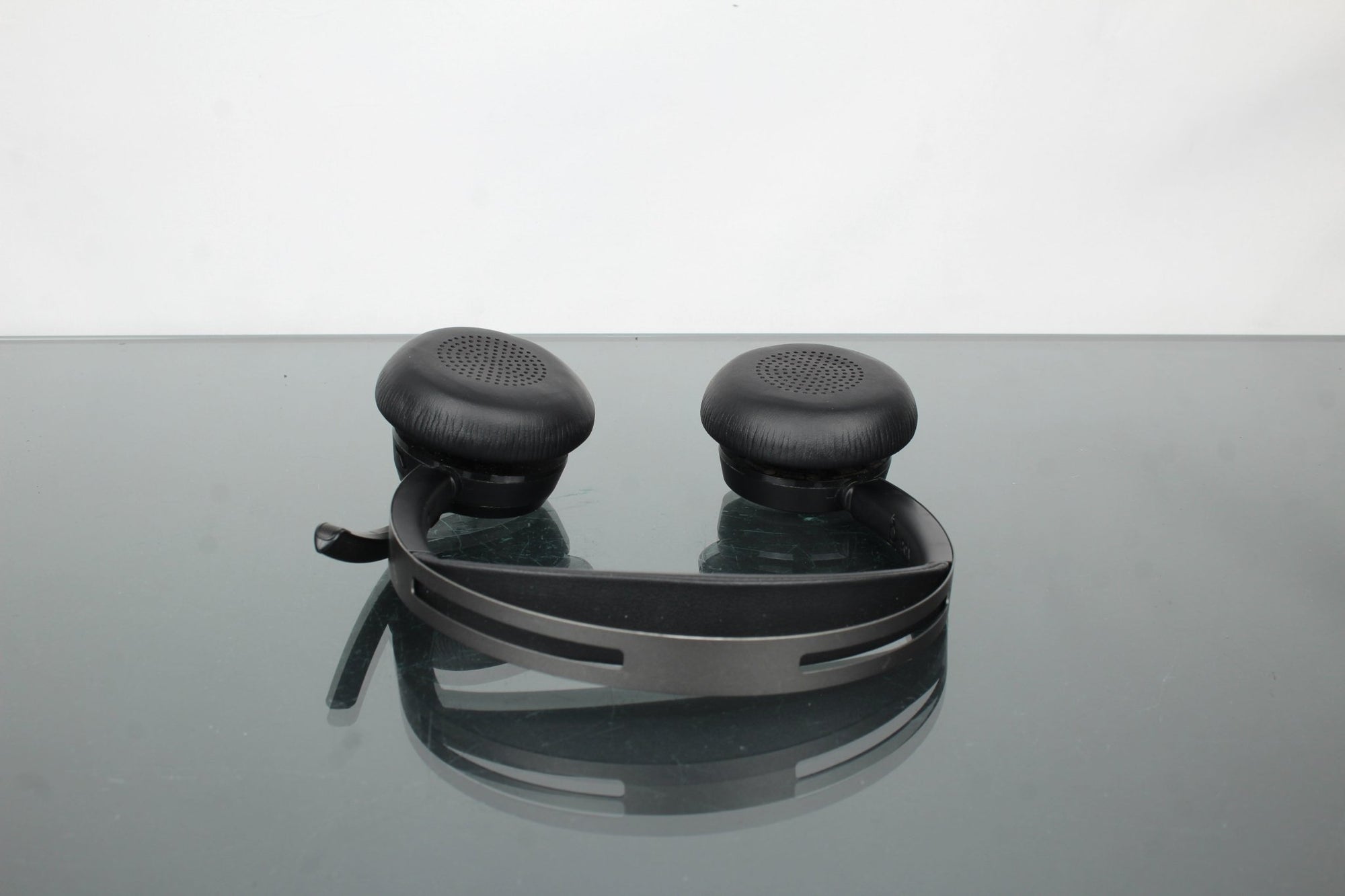 Poly Plantronics Voyager Focus 2 - Dutch|Thrift