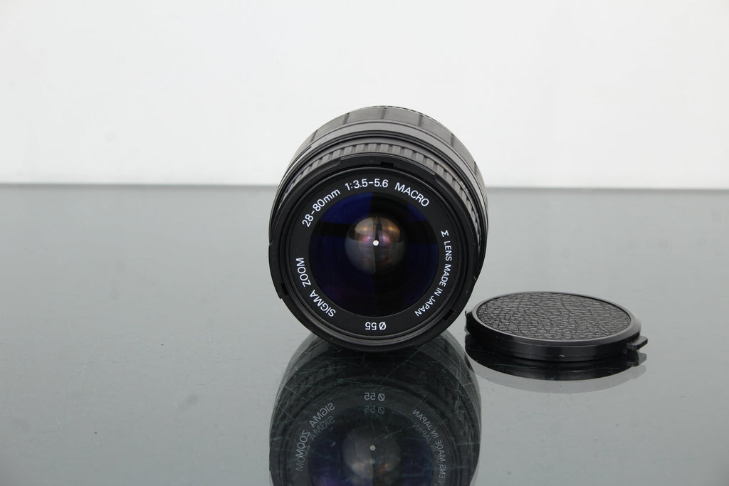 Sigma Zoom Macro 28 - 80mm 1:3.5 - 5.6 PK Mount - Dutch|Thrift