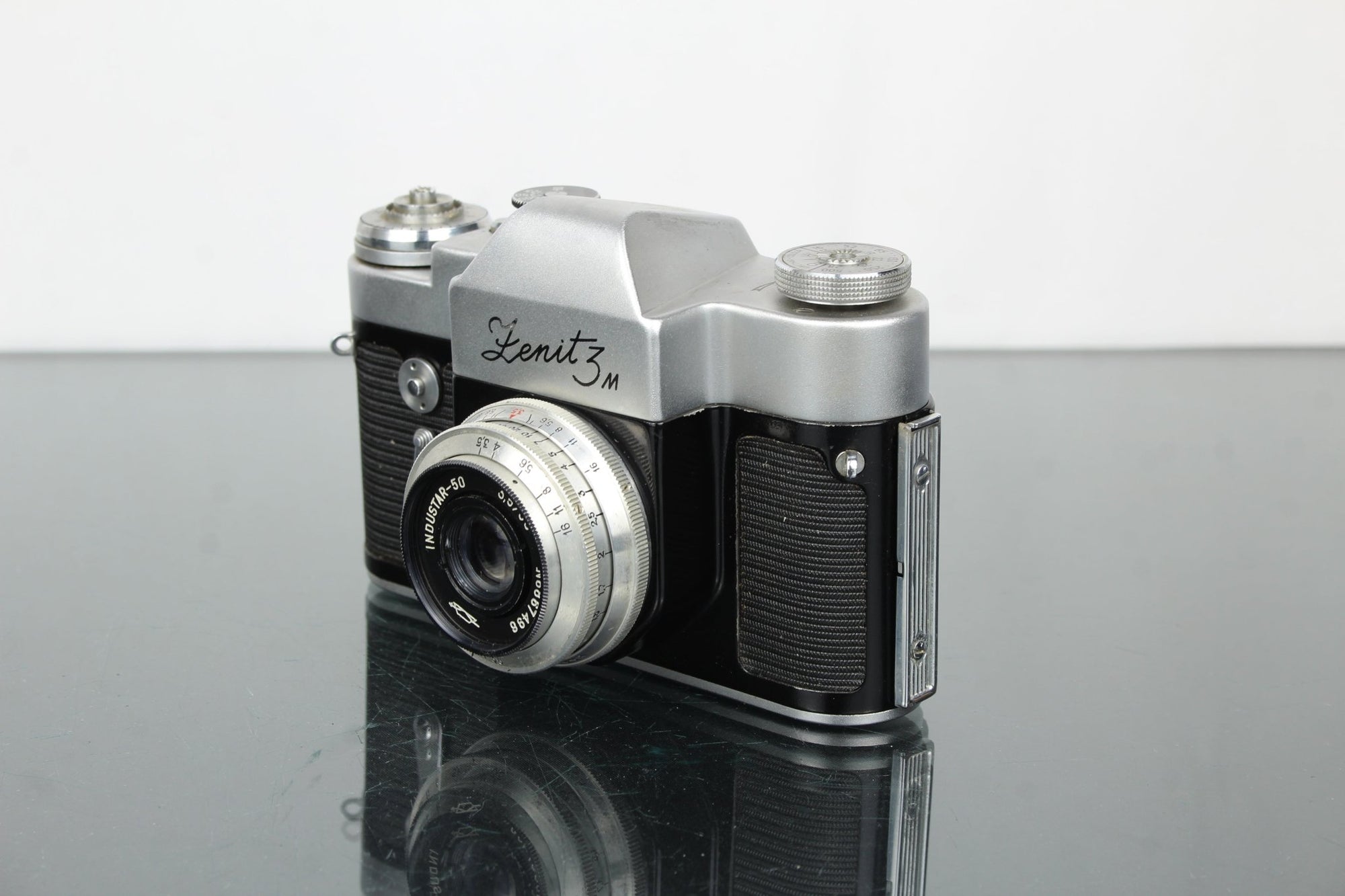 Zenit 3m + Industar - 50 3.5/50 - Dutch|Thrift